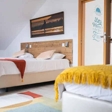 Ferrel Surf House B&B 발리알