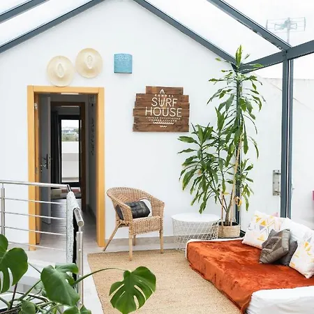 Bed & Breakfast Ferrel Surf House *