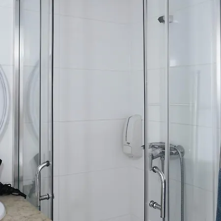 Ferrel Surf House Bed & Breakfast