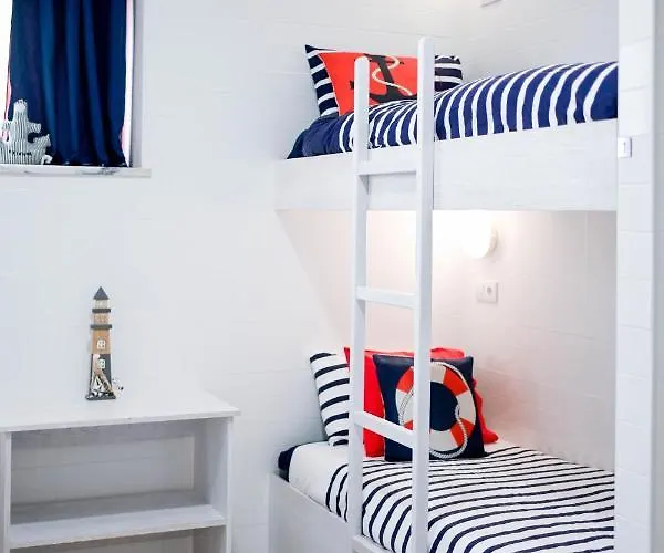 Ferrel Surf House Baleal